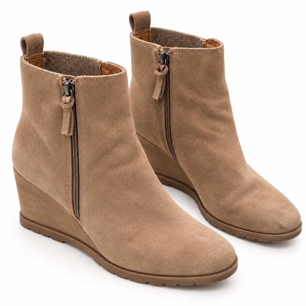 Sofft Aqua Women's Taupe Suede Waterproof Wedge Ankle Boots Side Zip Size 8